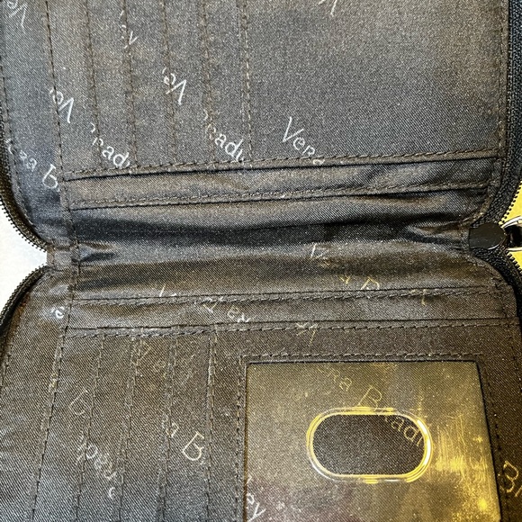 🐧 Vera Bradley Penguin Print RFID Crossbody Wallet 🎒 - Picture 3 of 7